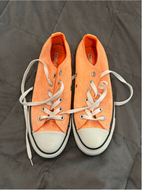 Women's Converse Orange Low Top Sneakers Size 8